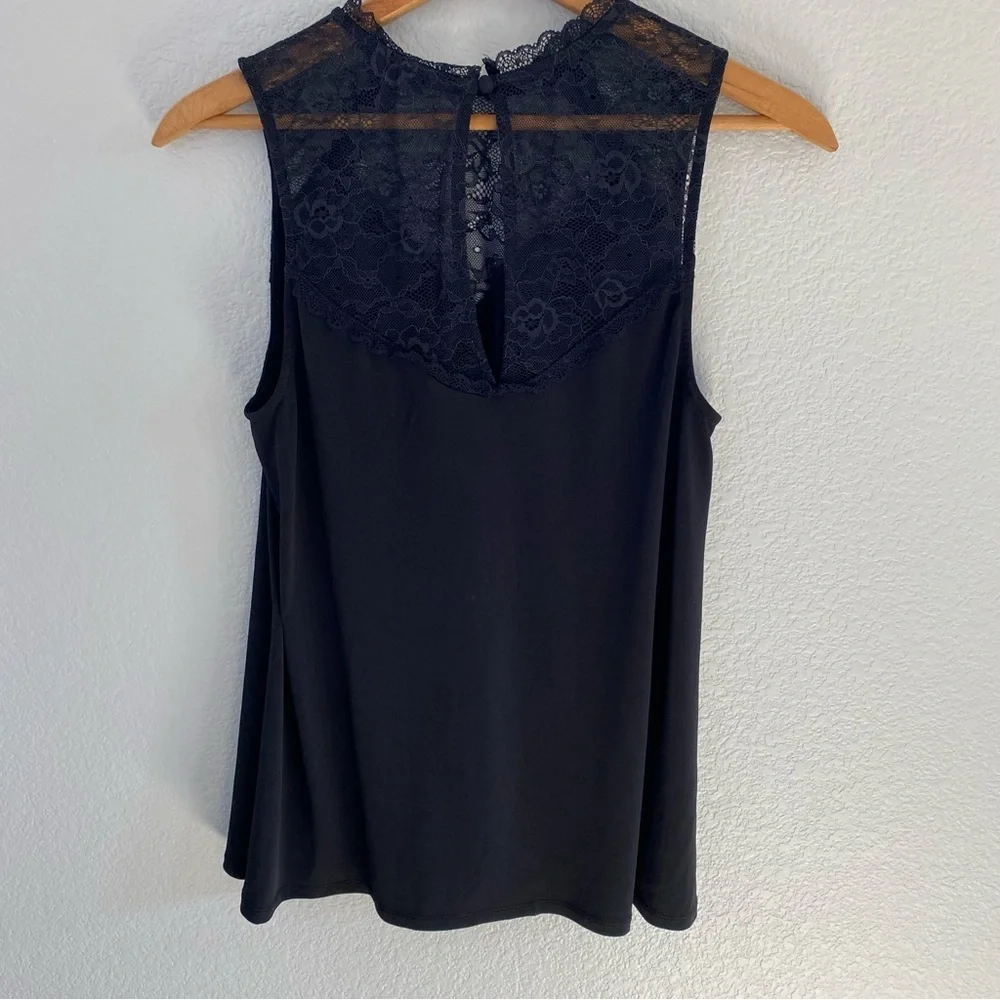Torrid Lace Detail Sleeveless Top - Picture 2 of 4